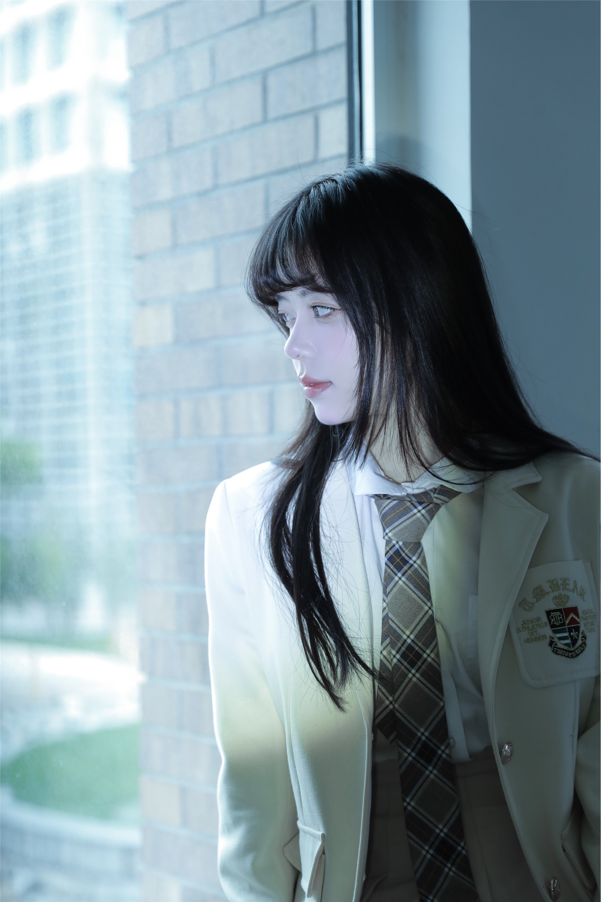 YITUYU艺图语 2025.01.04 楼梯间 姜见过